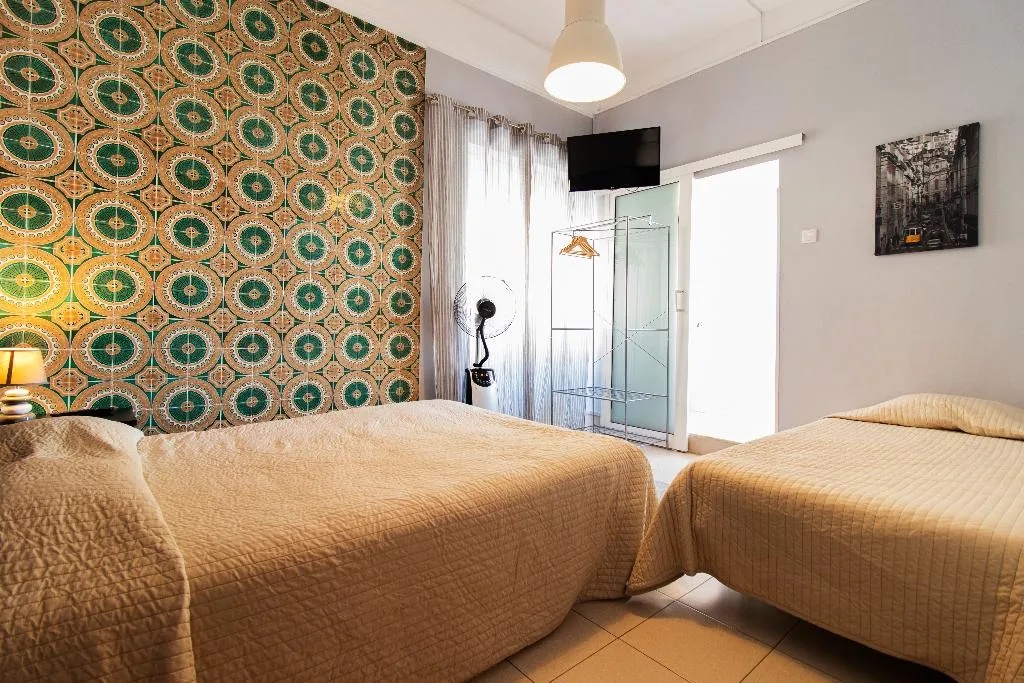 TRIPLE STANDARD Room, V Dinastia, Lisbon