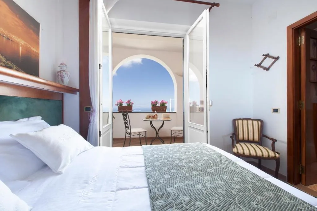 Double or Twin SEA VIEW Room, Villa Pane Resort, Naples