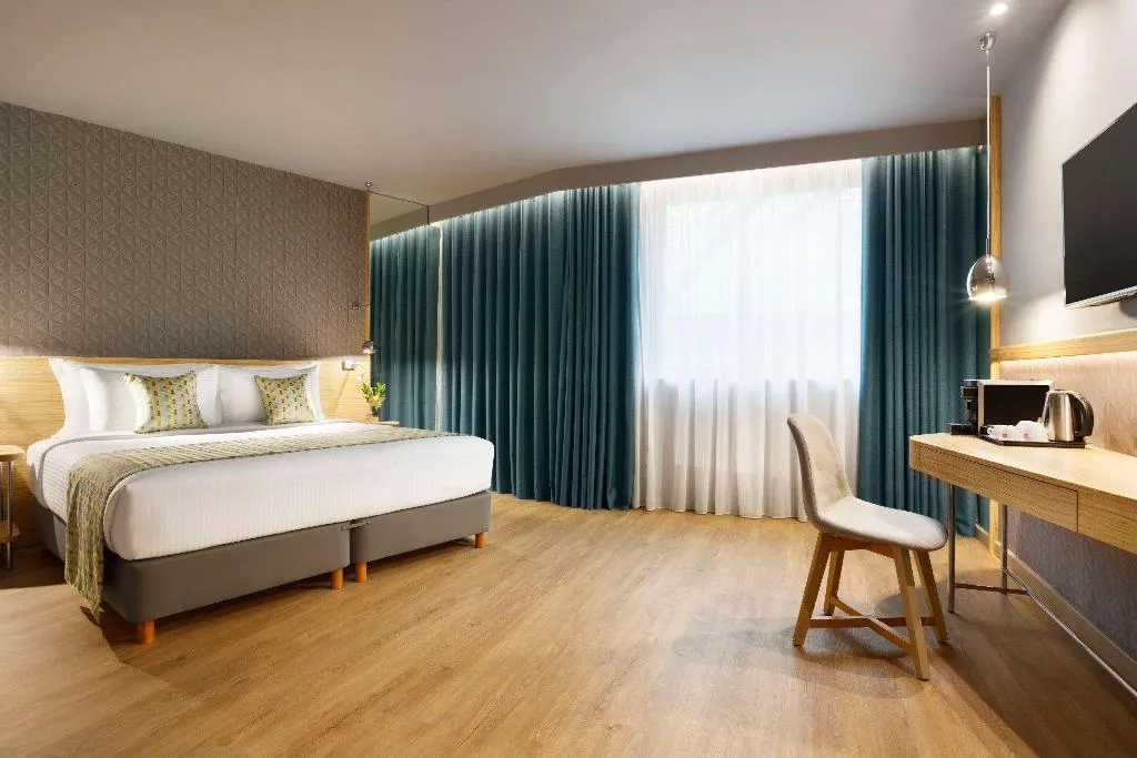 Room, Wyndham Grand Athens, Athens
