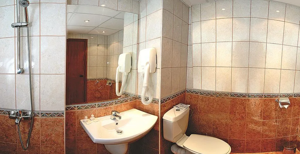 Room, Exotica, Varna