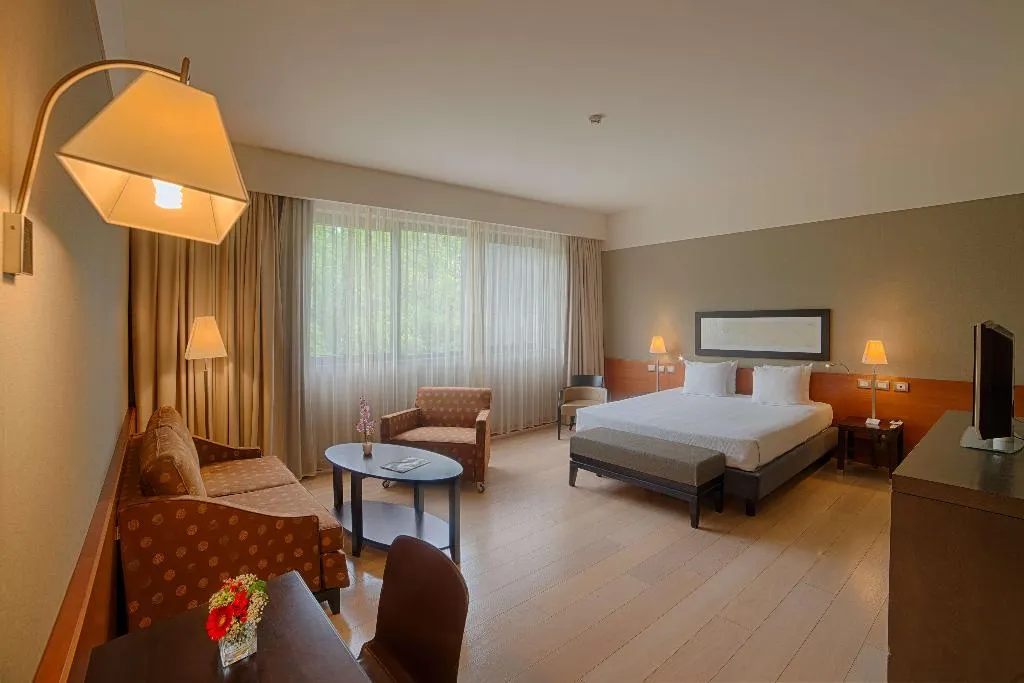 DOUBLE SUPERIOR Room, NH Linate, Milan
