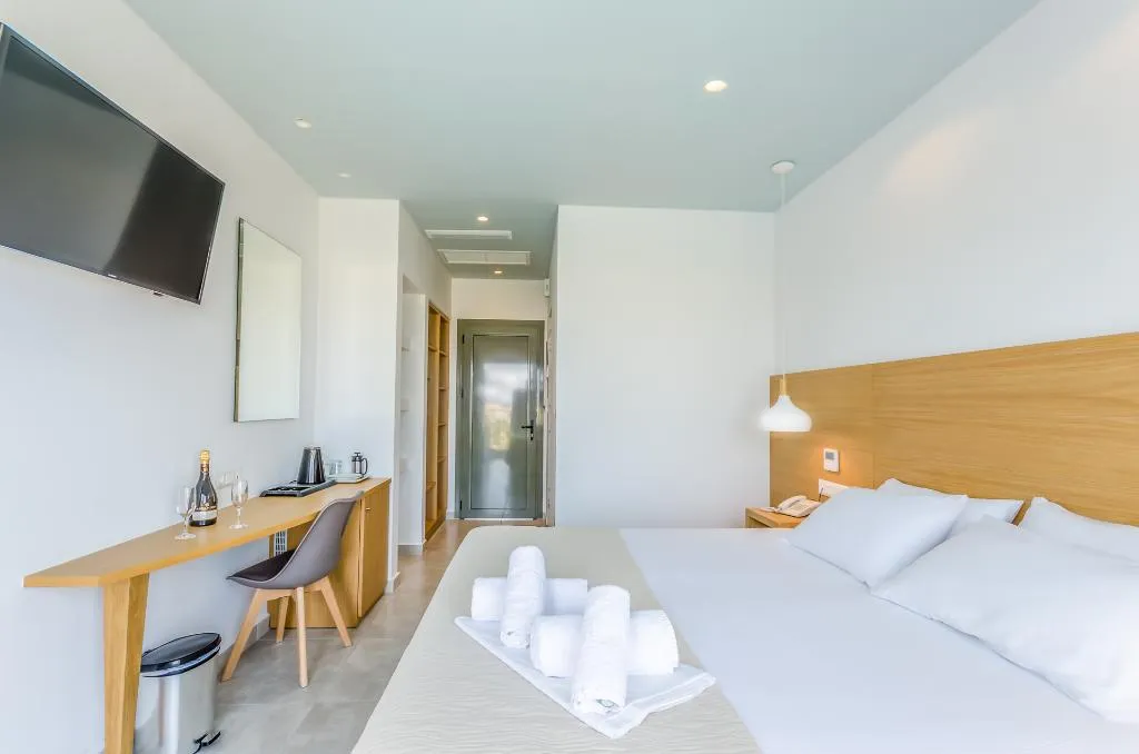 Double or Twin SUPERIOR SEA VIEW Room, Anna Maria Village, Crete