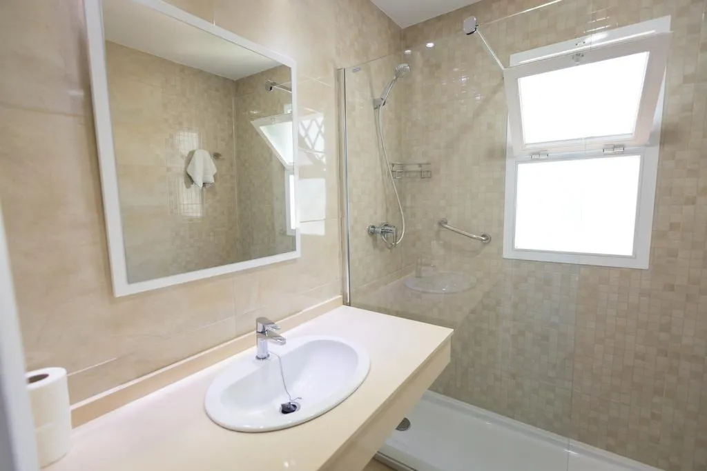 APARTMENT DUPLEX Room, Las Rosas de Capistrano, Costa Del Sol