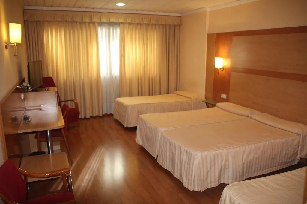 QUADRUPLE STANDARD Room, Hotel Reconquista, Costa Blanca