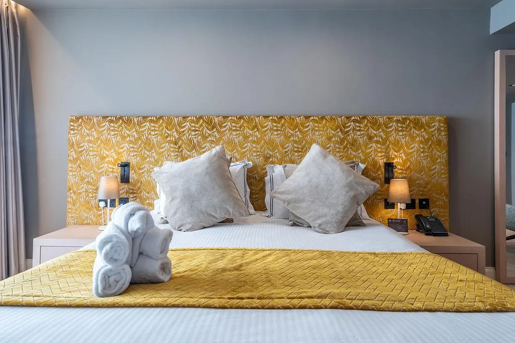 SUITE DELUXE Room, The Waterfront Hotel, Malta