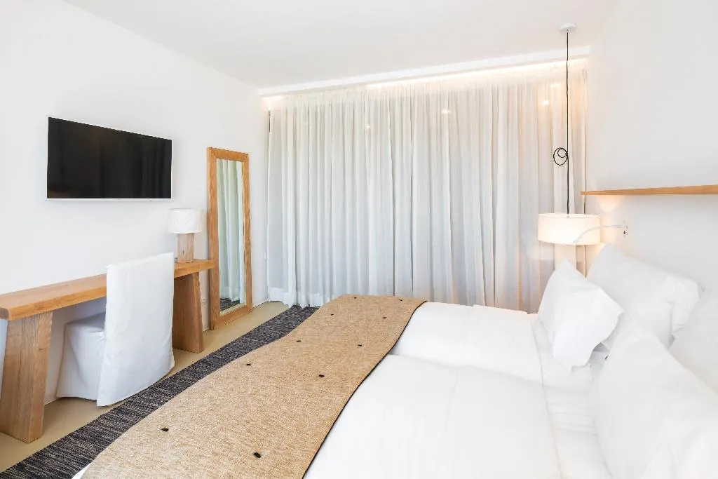 Double or Twin CITY VIEW Room, Lagos Avenida Hotel, Algarve