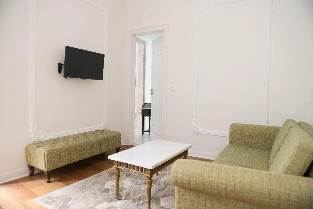 SUITE KING SIZE BED Room, 1869 PrIncipe Real, Lisbon