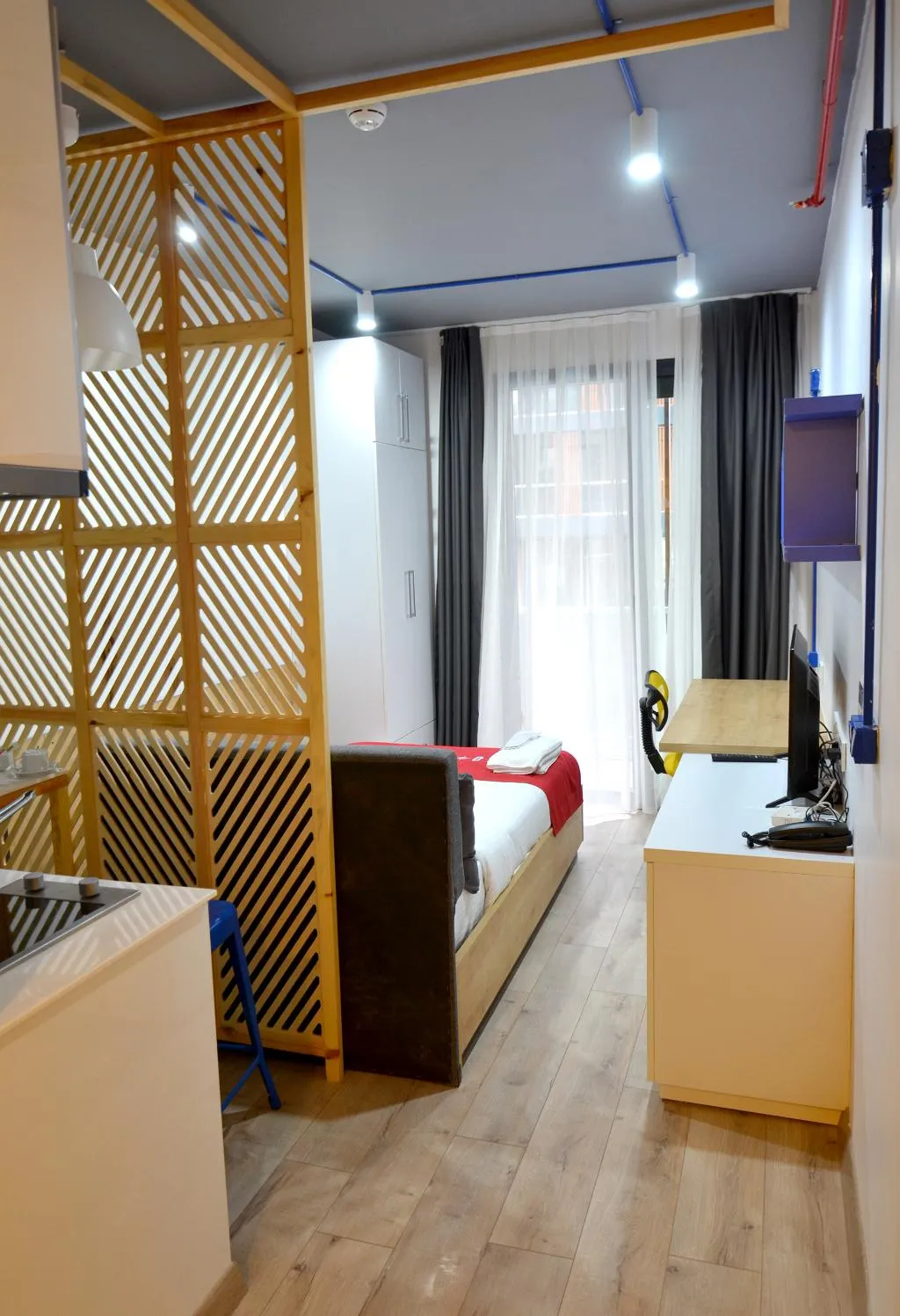STUDIO CLASSIC ONE BEDROOM Room, Coordinat Suites, Izmir
