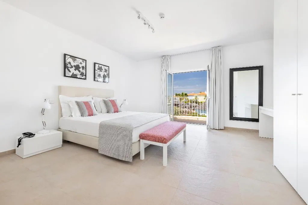 VILLA TWO BEDROOMS Room, Eden Villas & Apartments, Algarve
