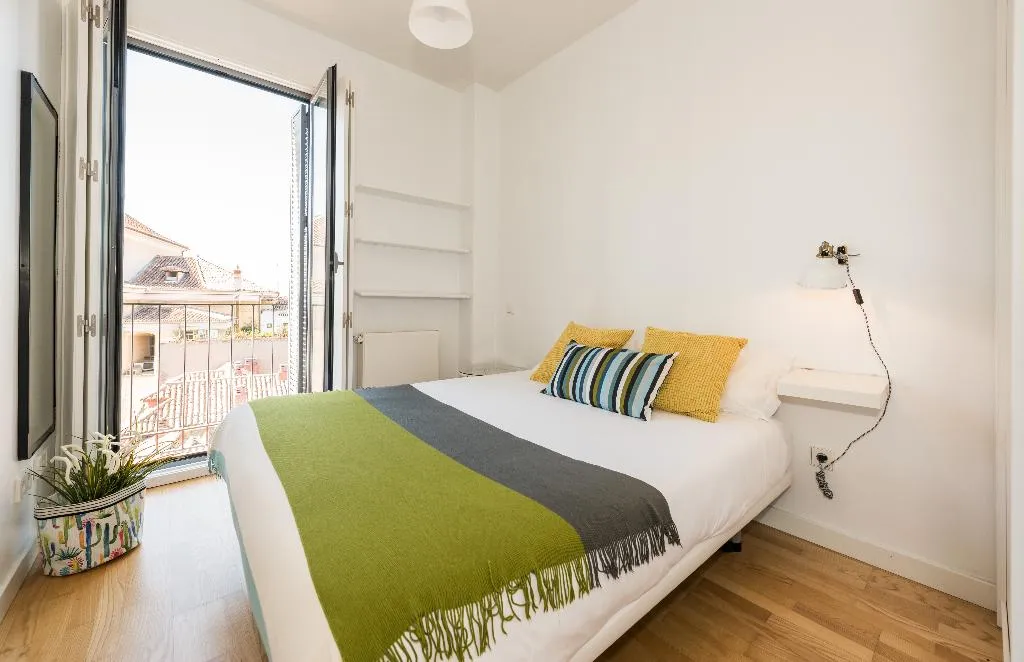 APARTMENT CAPACITY 4 ONE BEDROOM Room, Apartamentos Madrid Puerta del Sol, Madrid