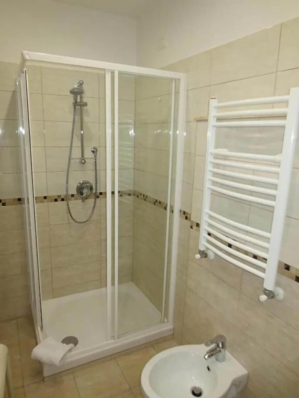 Room, B B Five Roma, Rome