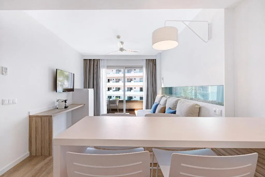 Room, Metropolitan Playa, Majorca
