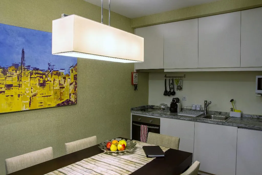 APARTMENT TWO BEDROOMS Room, Casas do Porto - Ribeira Apartments, Porto