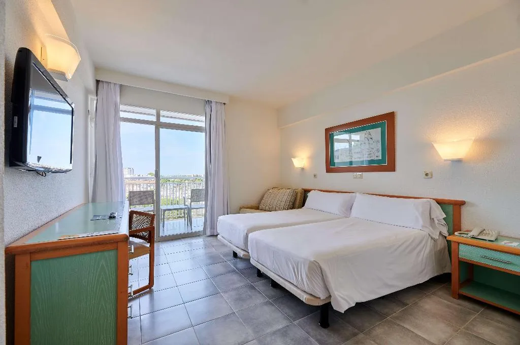 Room, AluaSun Cala Antena, Majorca