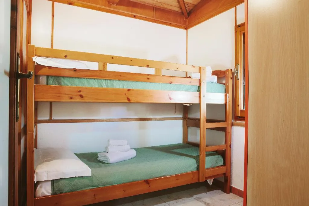 BUNGALOW CAPACITY 4 Room, Torre Del Porticciolo Camping - Village - Gampling, Alghero