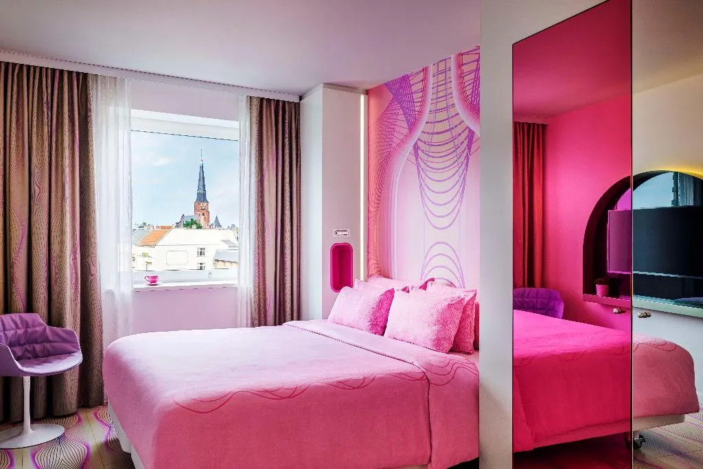 FAMILY ROOM CONNECTING ROOM Room, nhow Berlin, Berlin