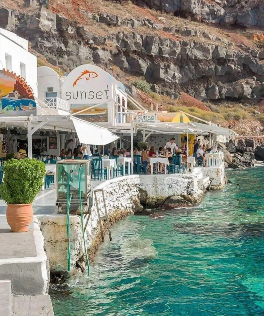 Sports and Entertainment, Pleasure Beachside Studios, Santorini