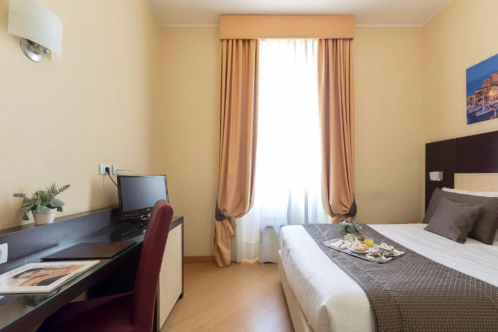 DOUBLE ECONOMY Room, Naples, Naples