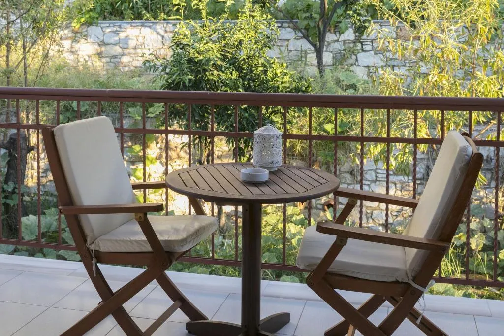 Room, Magic, Skiathos