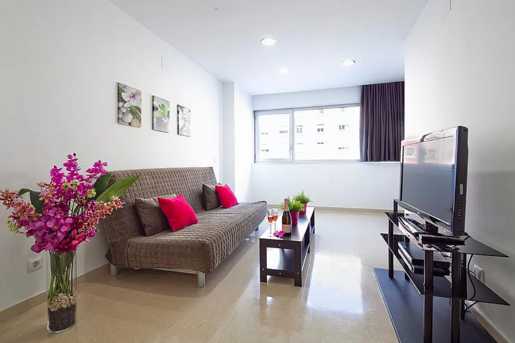 APARTMENT TWO BEDROOMS Room, Charmsuites Paralel, Barcelona