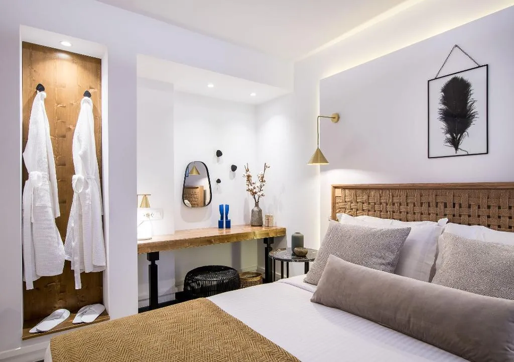Room, Amelot Art Suites, Santorini