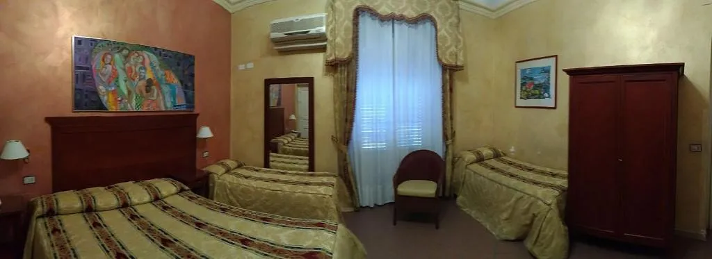 QUADRUPLE STANDARD Room, Hotel Joli, Palermo