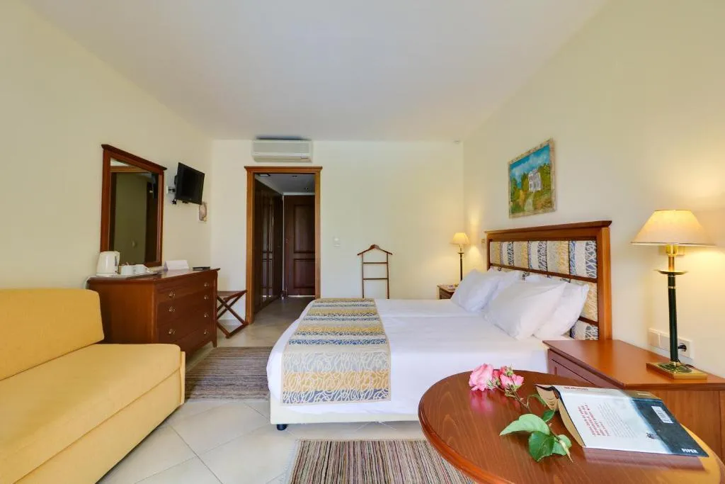 Double or Twin POOL VIEW Room, Aegean Melathron Thalasso Spa, Halkidiki