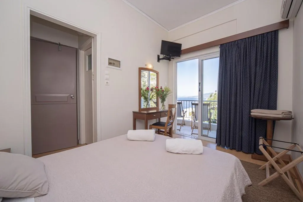 Room, Hotel Cokkinis, Athens