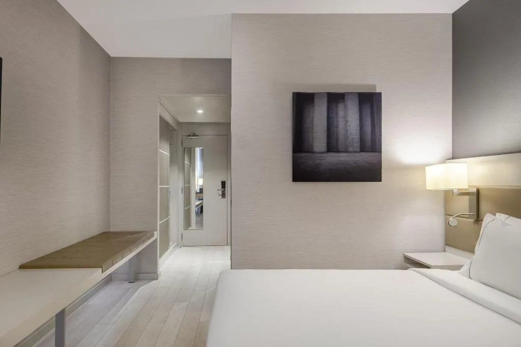 DOUBLE KING SIZE BED Room, AC Sant Cugat, Barcelona