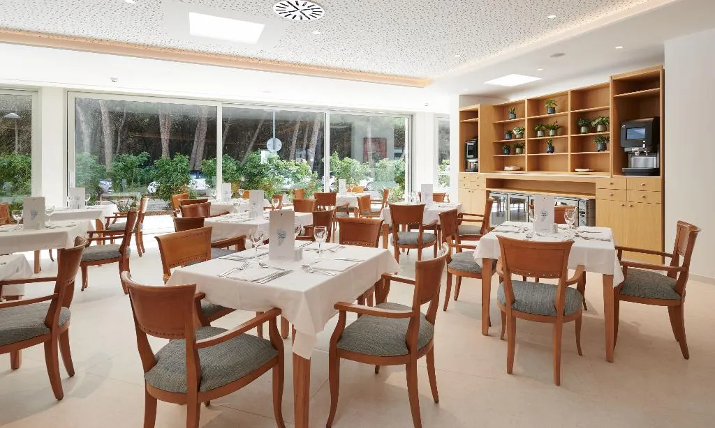 Restaurant, Hipotels Bahia Grande, Majorca