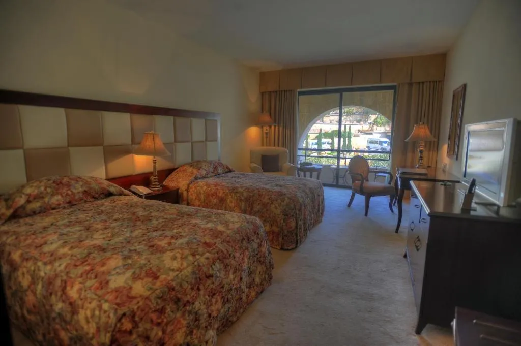 TRIPLE DELUXE GARDEN VIEW Room, Grand Hotel Excelsior, Malta
