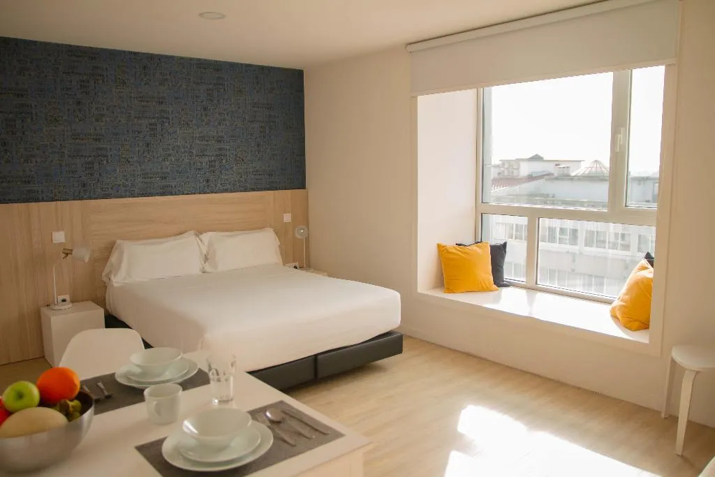 STUDIO STANDARD Room, Room Select Porto Suites, Porto