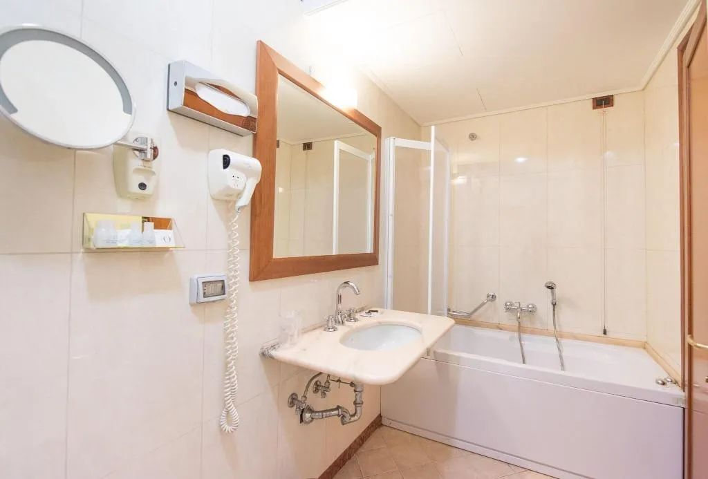 DOUBLE QUEEN SIZE BED Room, Diana Park Hotel, Florence
