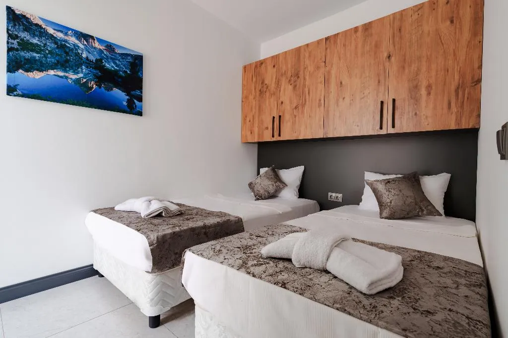 SUITE QUEEN SIZE BED Room, Mrt Suites Lara, Antalya