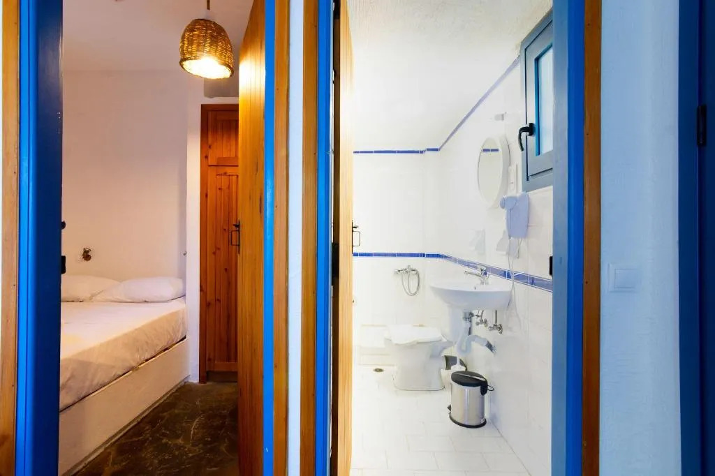Room, Okirroi Villas and Apts, Crete
