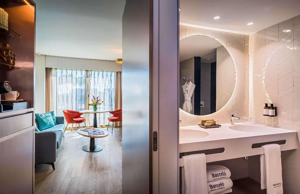 Double or Twin DELUXE PREMIUM Room, Barcelo Sevilla Renacimiento, Seville