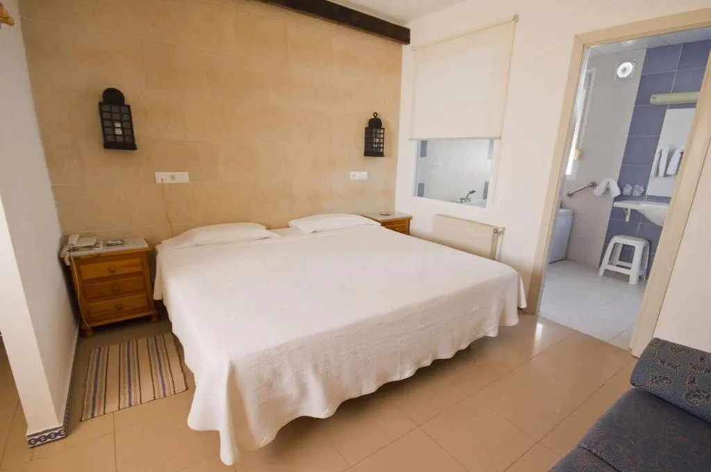 Room, Hostal Nueva Andalucía, Andalucia