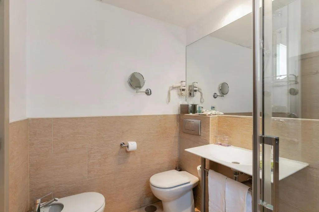 Room, Globales Acis & Galatea Hotel, Madrid