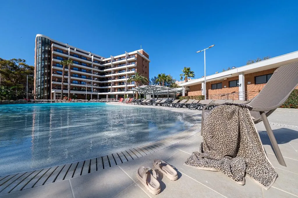 Pool, California Garden, Costa Dorada