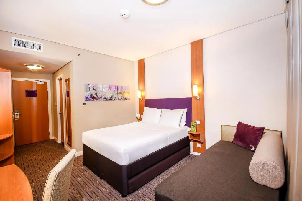 Room, Premier Inn International Airport, Dubai
