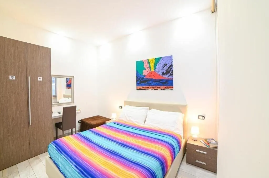 Room, Residenza Suarez, Naples