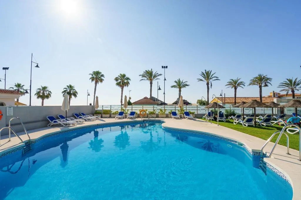 Pool, Isabel, Costa Del Sol