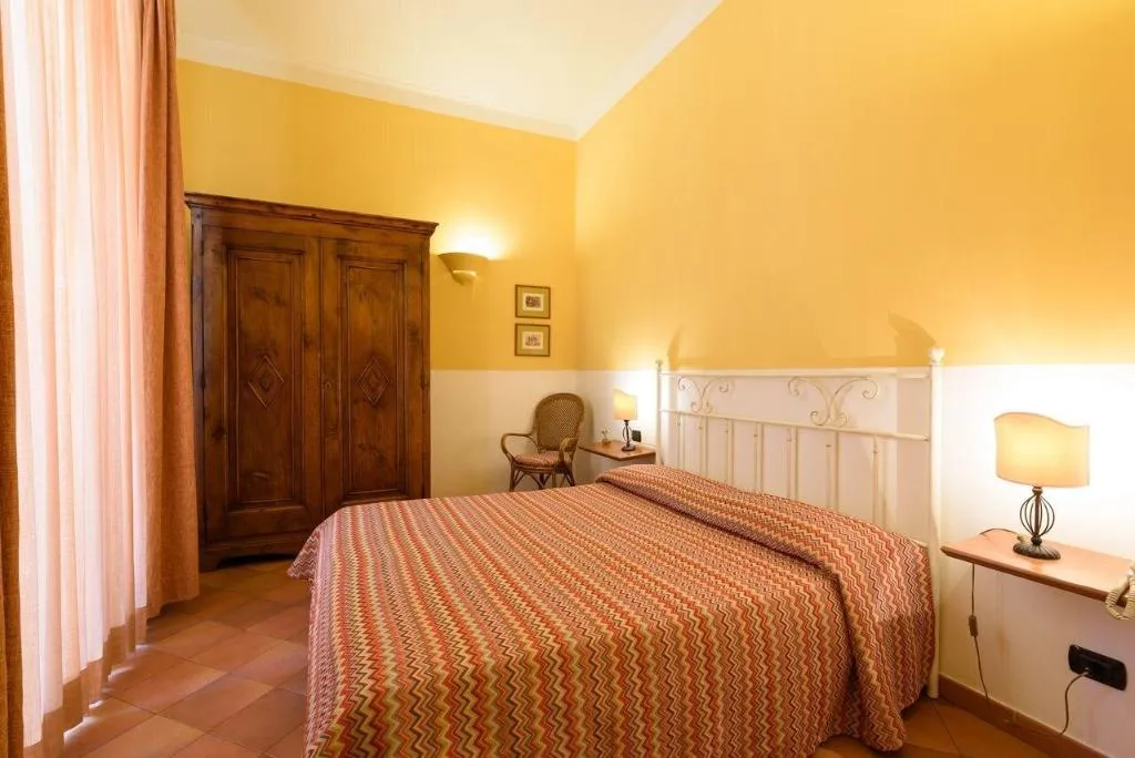 Room, Mergellina, Naples