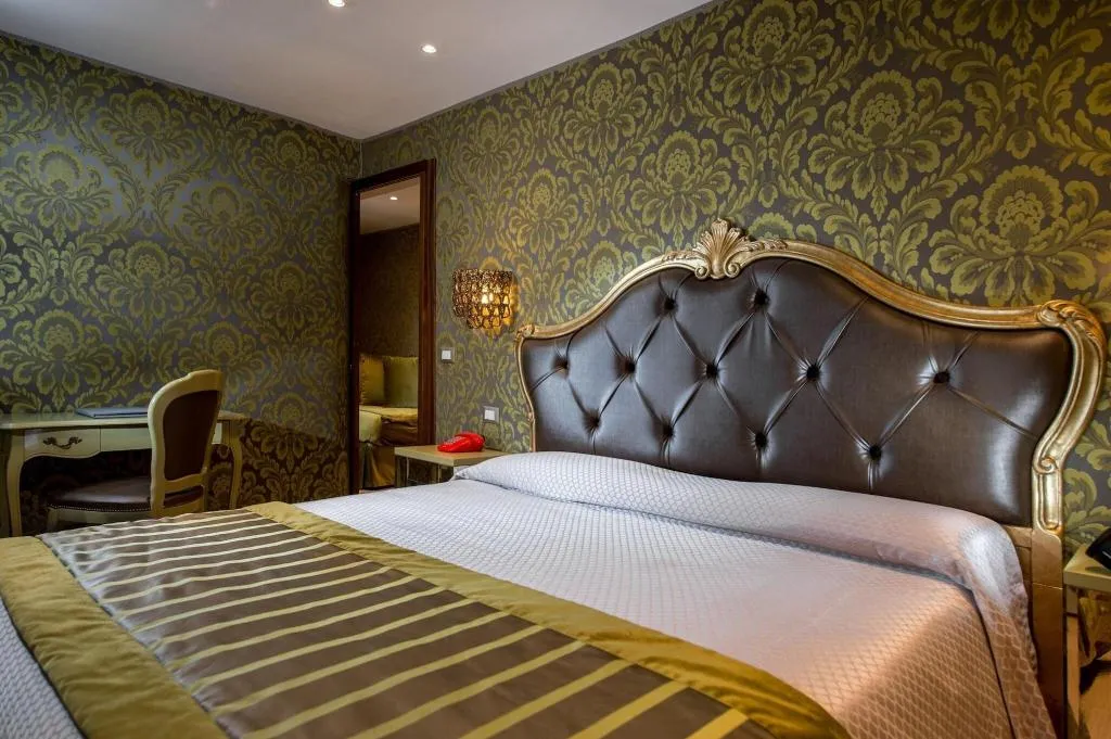 TRIPLE STANDARD Room, Ca' Marinella, Venice