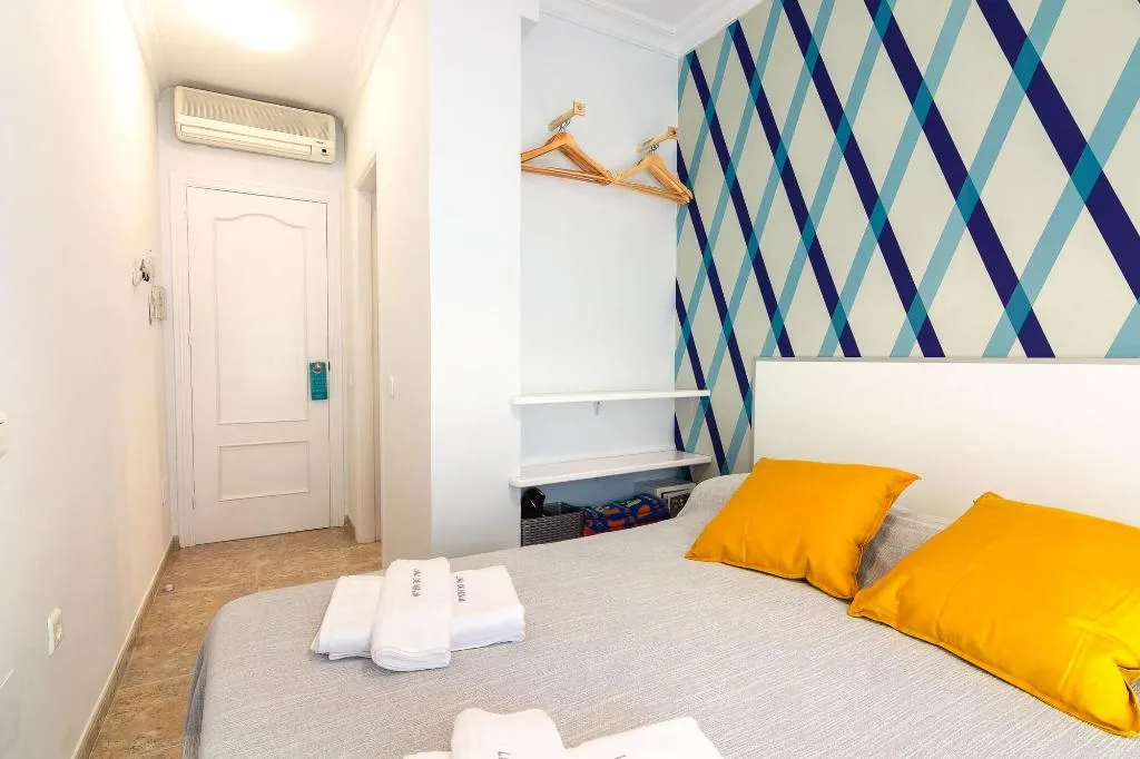 Room, Hostal Luna De Nerja, Costa Del Sol
