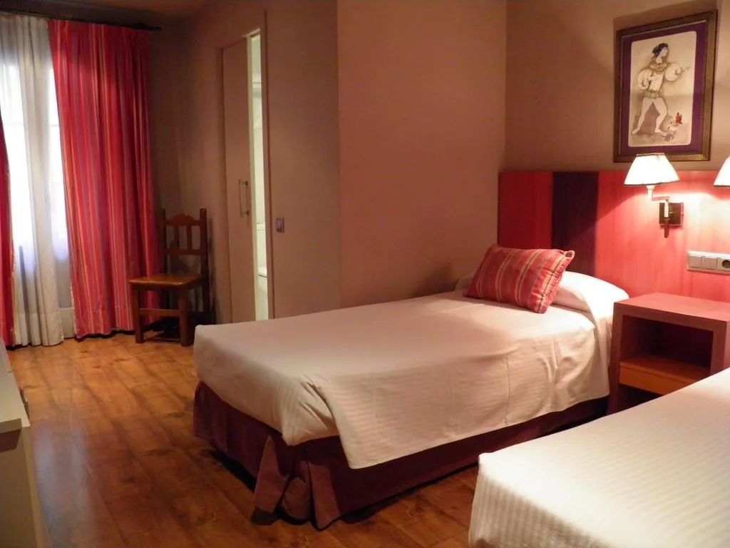 Double or Twin STANDARD Room, Annex Rey Don Jaime I, Barcelona