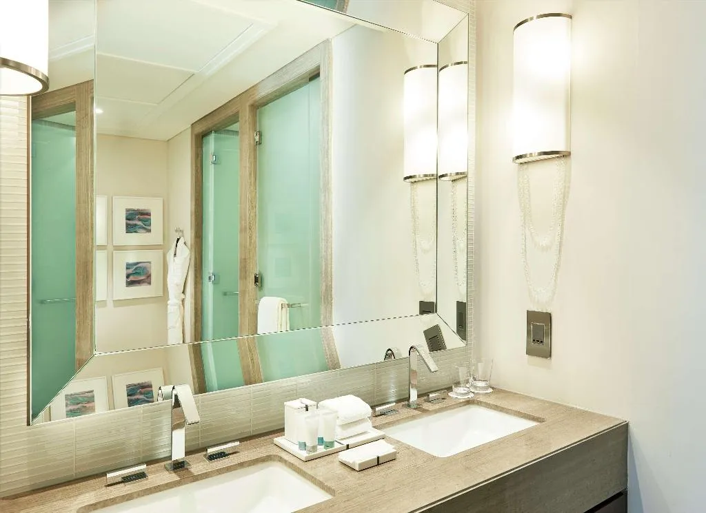 FAMILY ROOM STANDARD Room, Hilton Dubai Al Habtoor City, Dubai