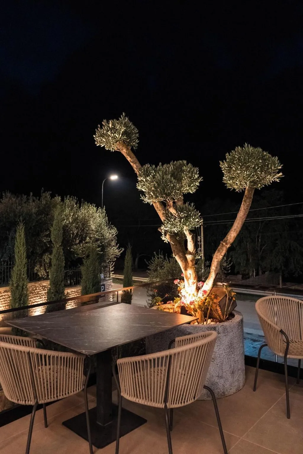 Restaurant, Mazarine Hotel, Kavaje