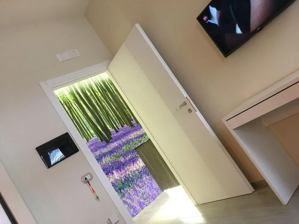 Room, Morra's Home, Naples
