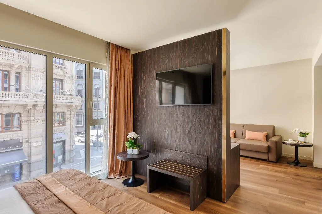 JUNIOR SUITE STANDARD Room, The Square Milano Duomo, Milan